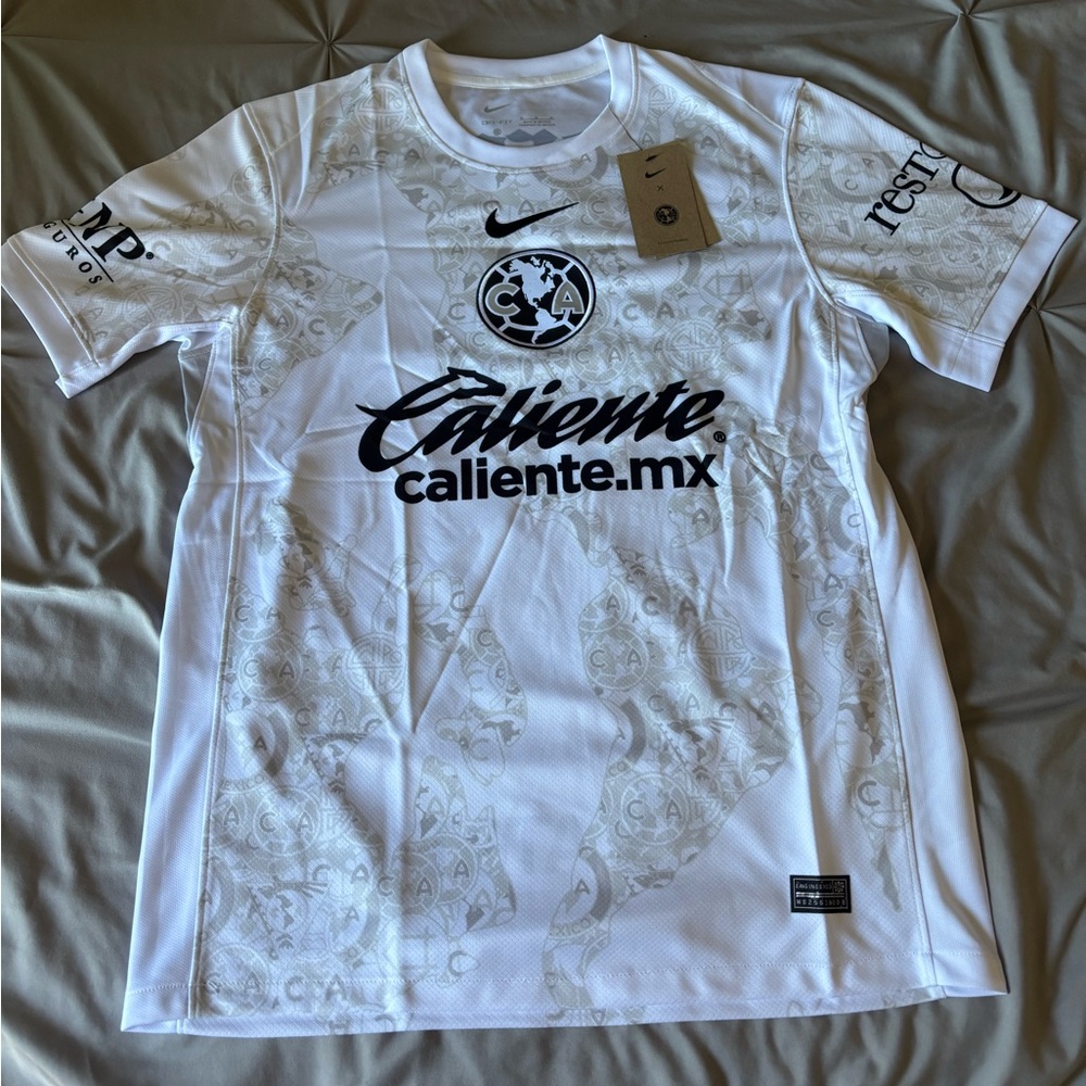 Club América Jersey -> Choose one